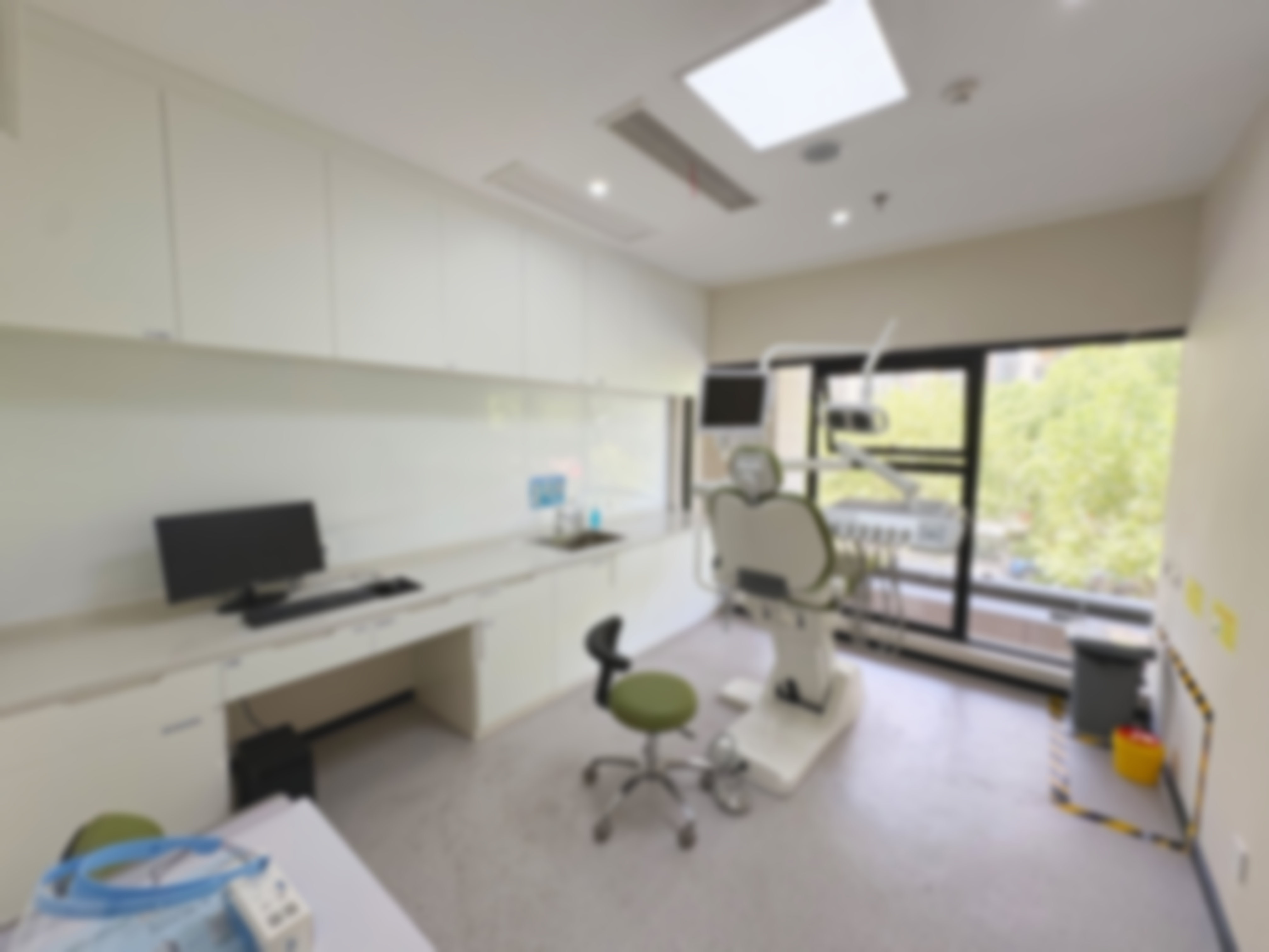 杭州杭里口腔门诊部、杭州牙科医院集团上塘口腔医院吕越洋医生口碑评价