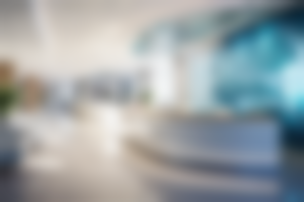 烟台蔚来口腔(府前广场店)