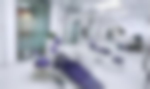 吉林大学口腔医院闫嘉晴医生执业信息