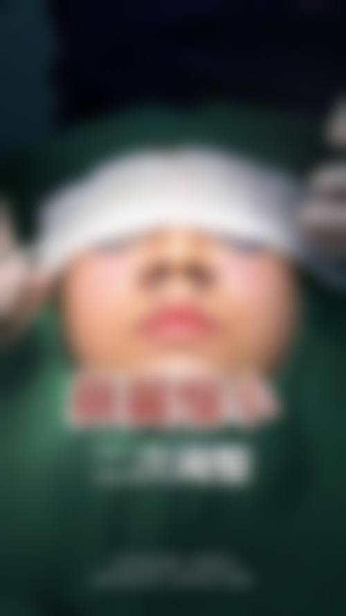 特色科室与项目：专注高难度修复与精细化整形